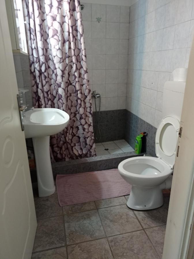 Mesolóngion Vaso'S Appartments A מראה חיצוני תמונה