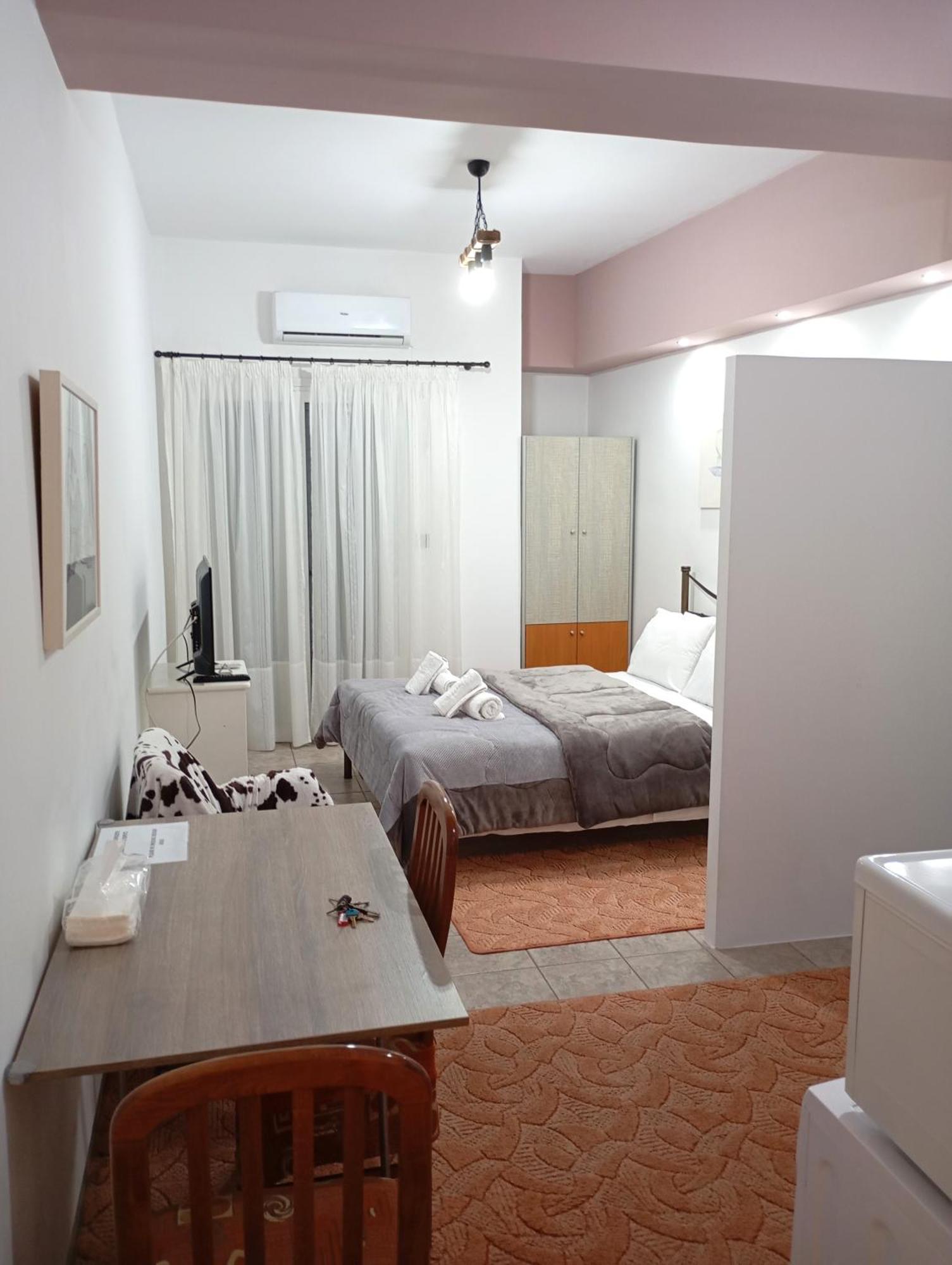 Mesolóngion Vaso'S Appartments A מראה חיצוני תמונה