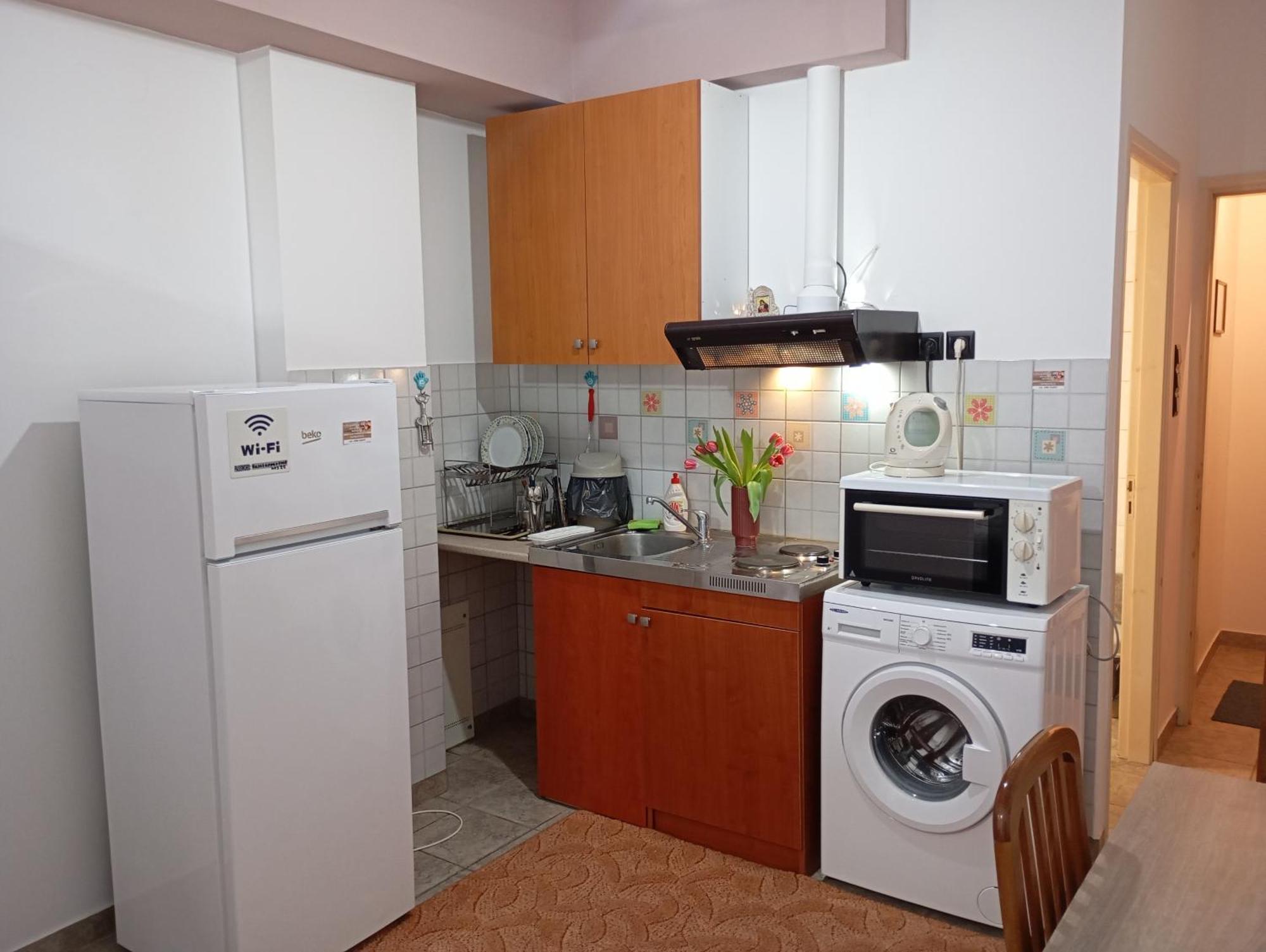 Mesolóngion Vaso'S Appartments A מראה חיצוני תמונה